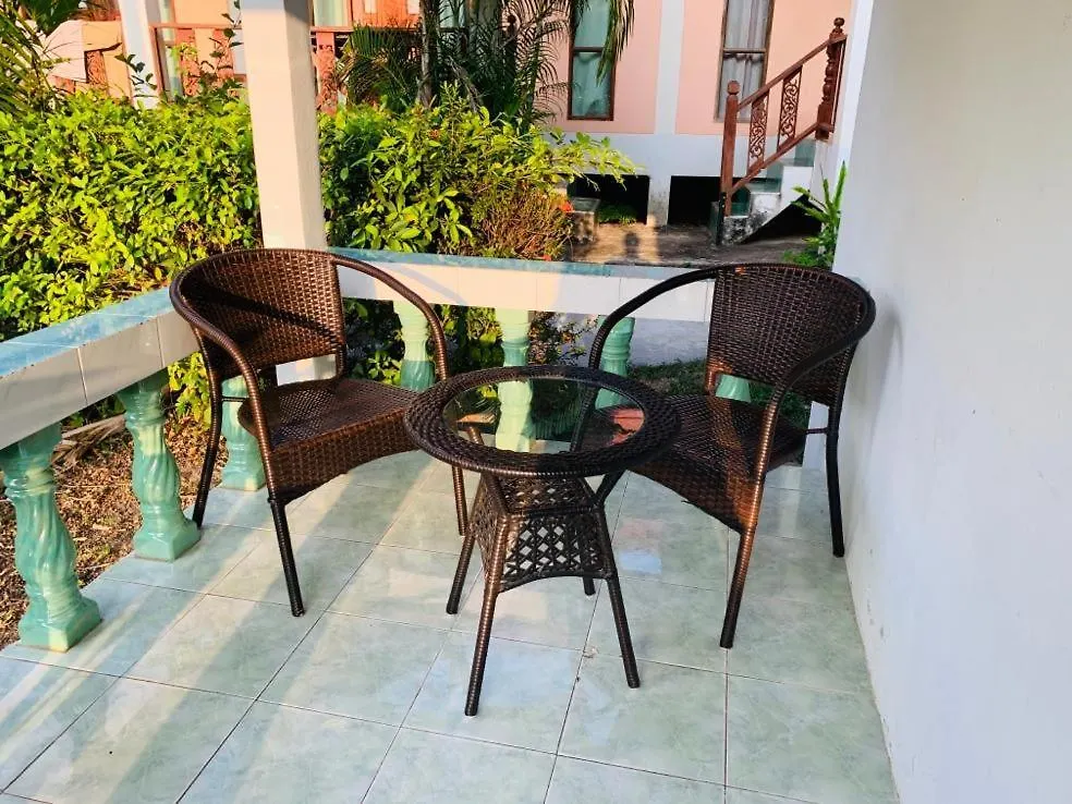 Arowana Resort Ko Lanta Thaiföld